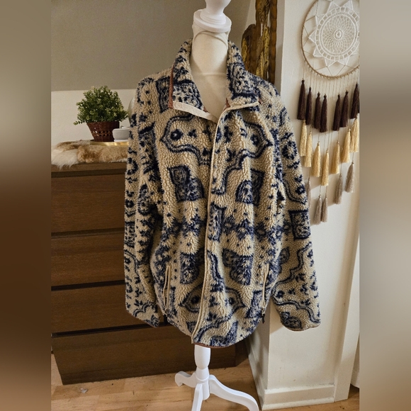 BDG Urban Outfitters damask sherpa zip up sweatshirt - Picture 4 of 10